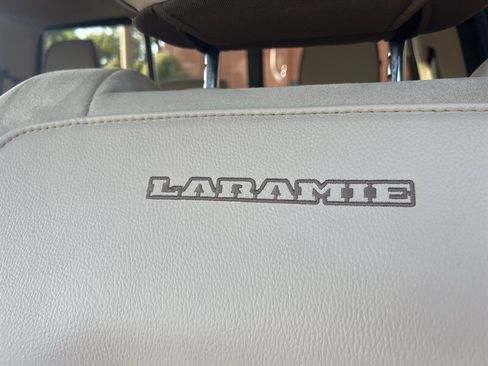 Used 2020 RAM 1500 Laramie AWD/4WD image 22