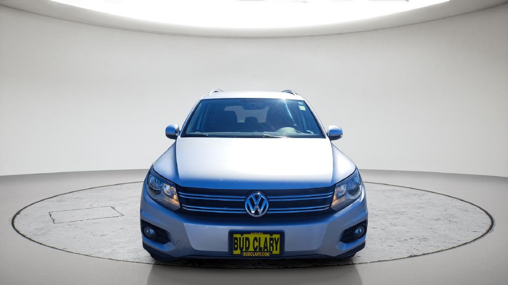 Used 2012 Volkswagen Tiguan SE AWD/4WD image 2