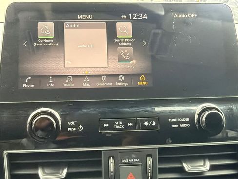 Used 2022 Nissan Armada SV w/ SV Appearance Package image 29