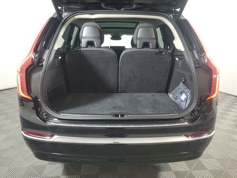 Used 2026 Volvo XC90 B6 Plus AWD/4WD image 11