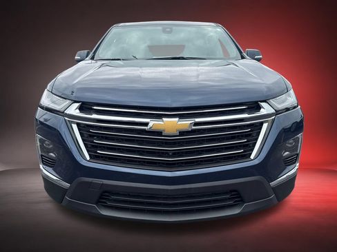 Certified 2023 Chevrolet Traverse LT w/ LT Premium Package AWD/4WD image 2