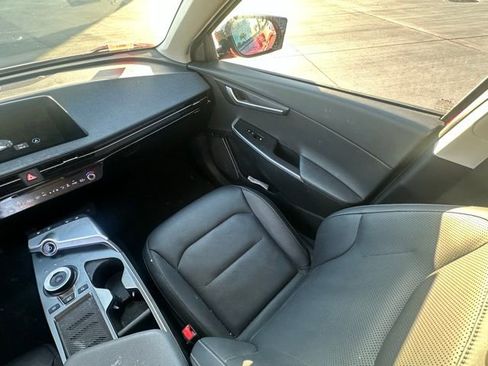 Used 2023 Kia EV6 Wind image 12
