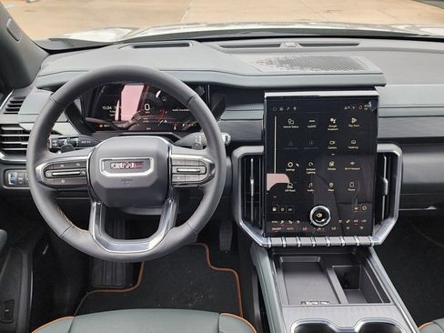 New 2026 GMC Acadia AT4 w/ Luxury Package AWD/4WD image 28