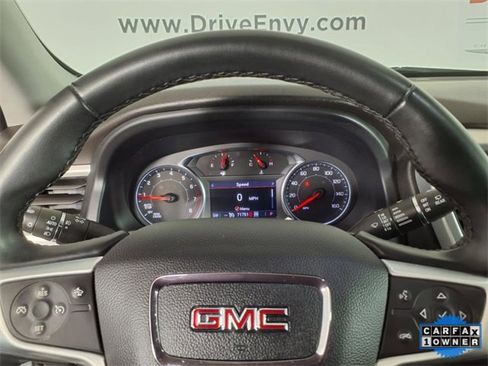 Used 2023 GMC Acadia SLT image 24