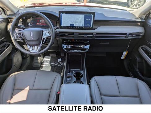 New 2025 Lincoln Corsair Reserve image 12