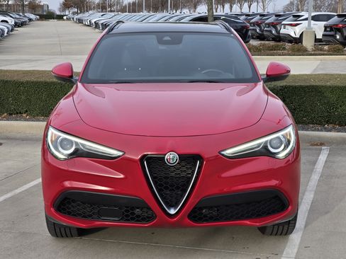 Used 2022 Alfa Romeo Stelvio Ti w/ Active Assist Plus Package image 9
