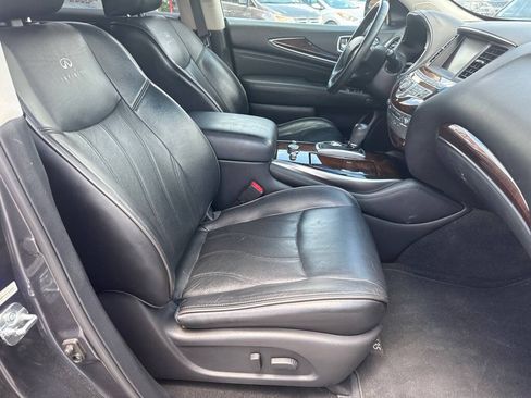 Used 2013 INFINITI JX35 FWD w/ Premium Pkg image 16