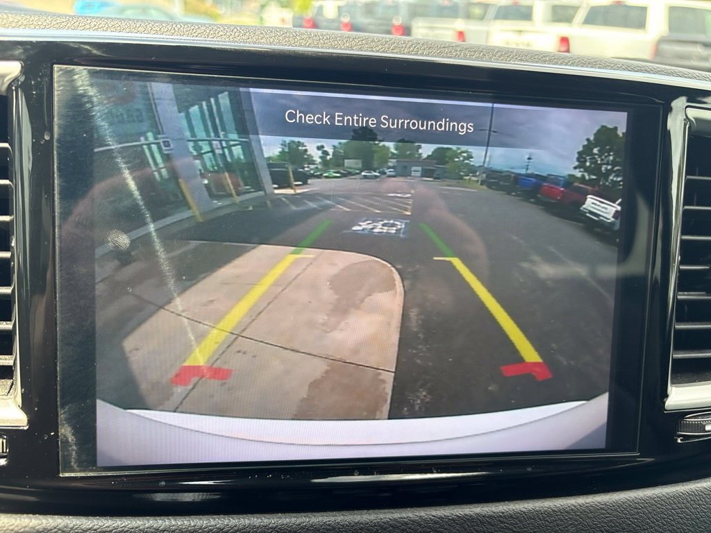 Used 2026 Chrysler Pacifica Select FWD image 32