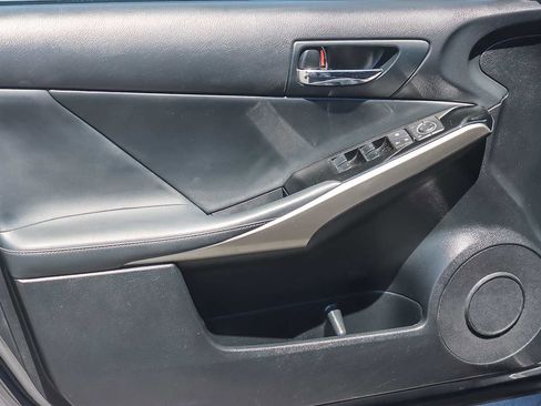 Used 2016 Lexus IS 200t image 20