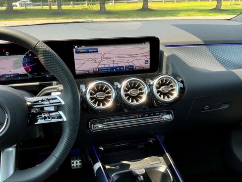 Certified 2025 Mercedes-Benz GLA 250 4MATIC image 6