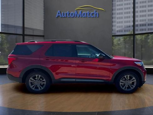 Used 2024 Ford Explorer XLT w/ Equipment Group 202A AWD/4WD image 13