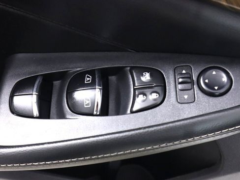 Used 2018 Nissan Maxima Platinum FWD image 31