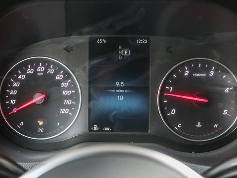 Used 2024 Mercedes-Benz Sprinter 2500 image 21