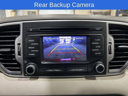Used 2019 Kia Sportage LX AWD/4WD image 5