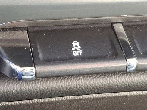 Used 2017 Chevrolet Silverado 1500 LT w/ All Star Edition image 25