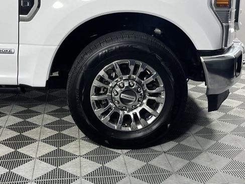 Used 2020 Ford F250 Lariat w/ Chrome Package image 7