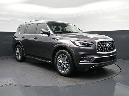 Used 2023 INFINITI QX80 Luxe w/ Cargo Package RWD image 9