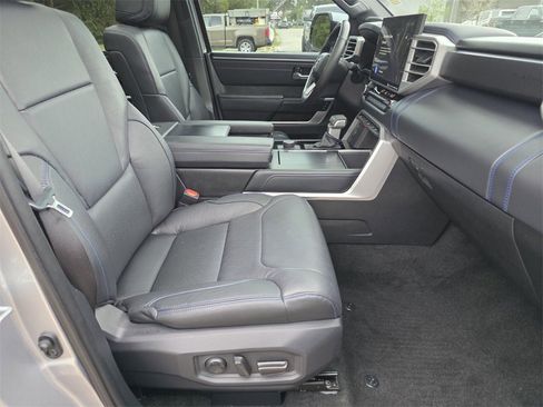 Used 2023 Toyota Tundra Platinum image 14