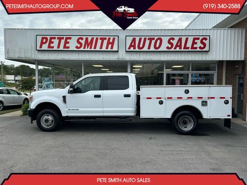 Used 2022 Ford F350 XL w/ Power Equipment Group AWD/4WD image 1
