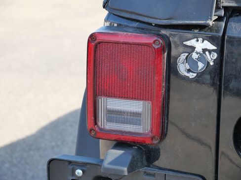 Used 2013 Jeep Wrangler Sport image 9