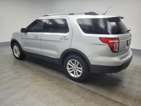 Used 2015 Ford Explorer XLT w/ Equipment Group 202B FWD image 3