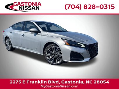 Used 2023 Nissan Altima 2.5 SL