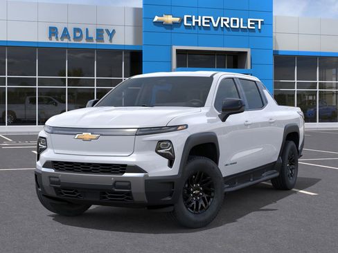 New 2026 Chevrolet Silverado EV LT image 6