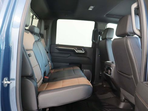 Used 2024 Chevrolet Silverado 2500 High Country w/ High Country Premium Package AWD/4WD image 20