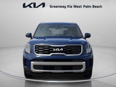 New 2025 Kia Telluride S image 2