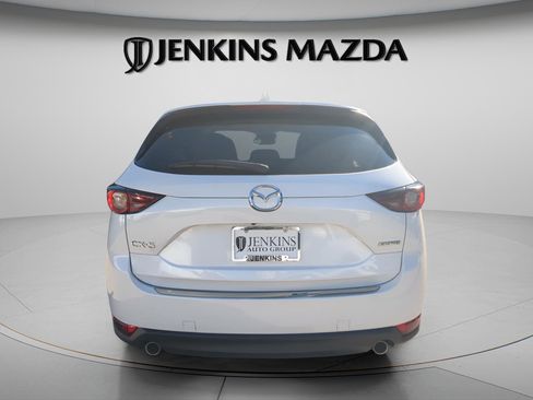 Used 2021 MAZDA CX-5 Touring image 4