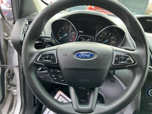 Used 2017 Ford Escape SE FWD image 21