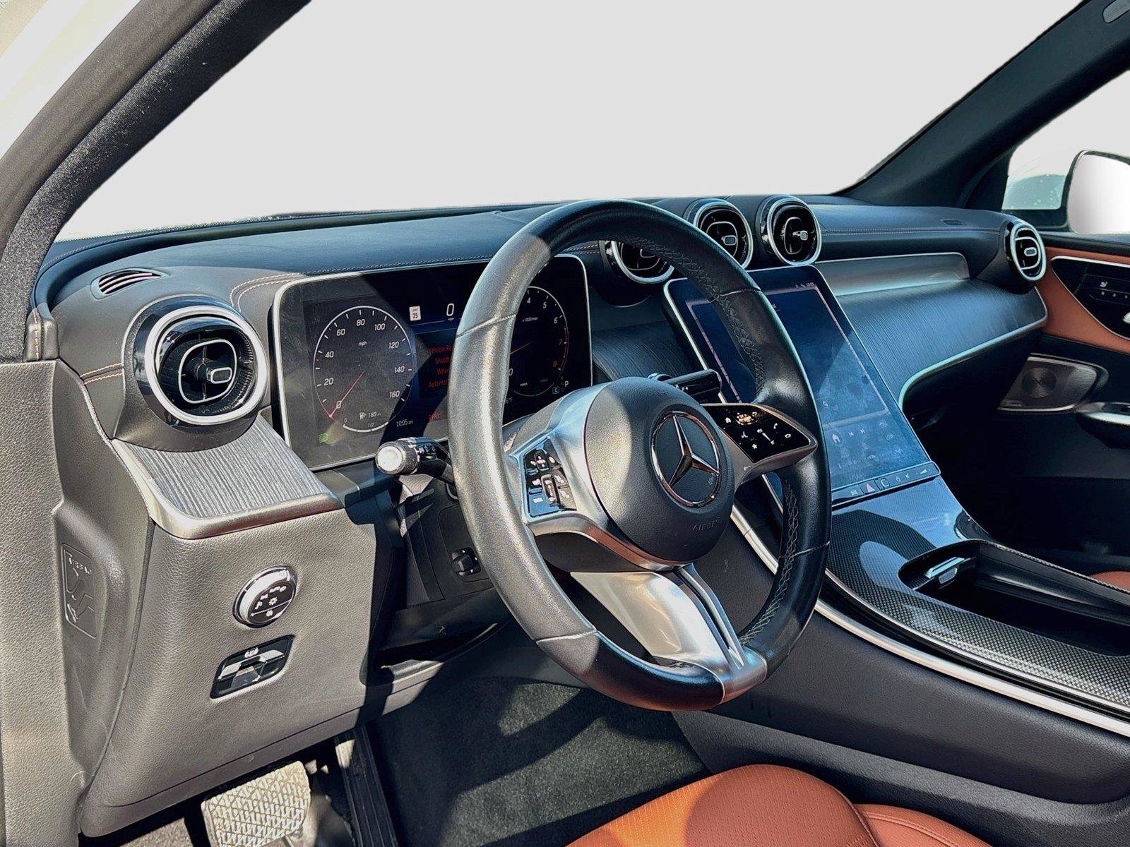 Used 2023 Mercedes-Benz GLC 300 w/ Exclusive Trim Package image 9