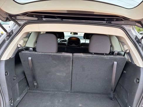 Used 2015 Dodge Journey SE w/ Flexible Seating Group image 10