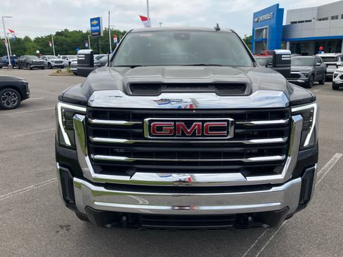 New 2026 GMC Sierra 2500 SLT AWD/4WD image 2