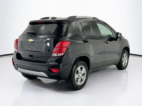 Used 2022 Chevrolet Trax LT w/ LT Convenience Package AWD/4WD image 5