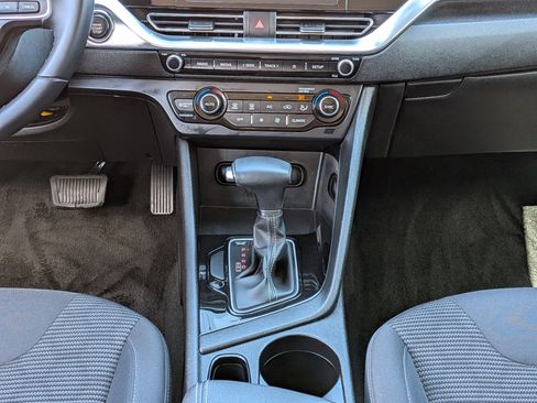 Used 2021 Kia Niro LXS image 20