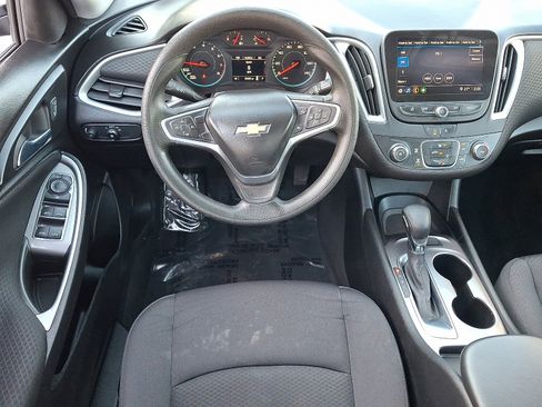 Used 2022 Chevrolet Malibu LS image 12