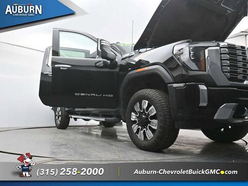 Used 2024 GMC Sierra 2500 Denali w/ Denali Reserve Package image 27