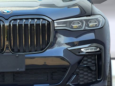 Used 2021 BMW X7 xDrive40i w/ M Sport Package image 11