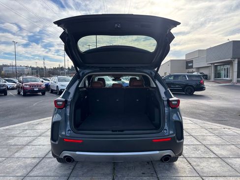 Used 2023 MAZDA CX-50 Meridian Edition w/ Apex Package image 5