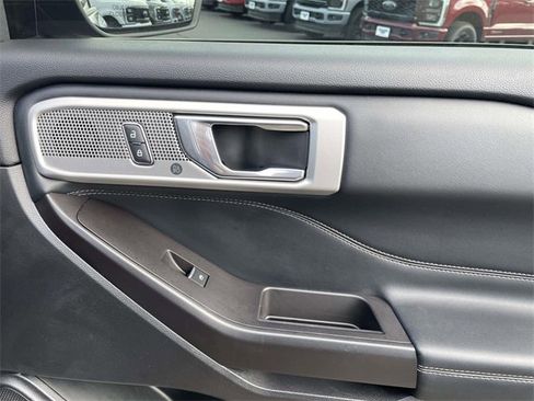 Certified 2020 Ford Explorer Limited image 29