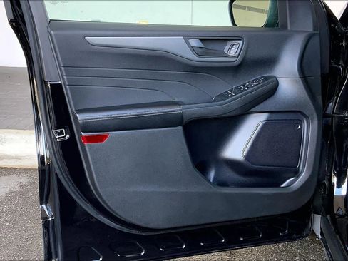 Used 2023 Ford Escape Active image 42