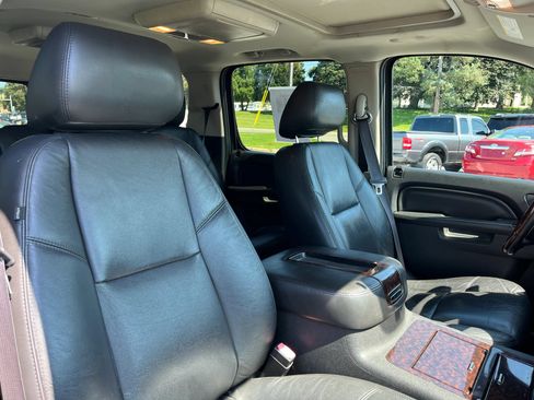 Used 2012 GMC Yukon XL Denali AWD/4WD image 13