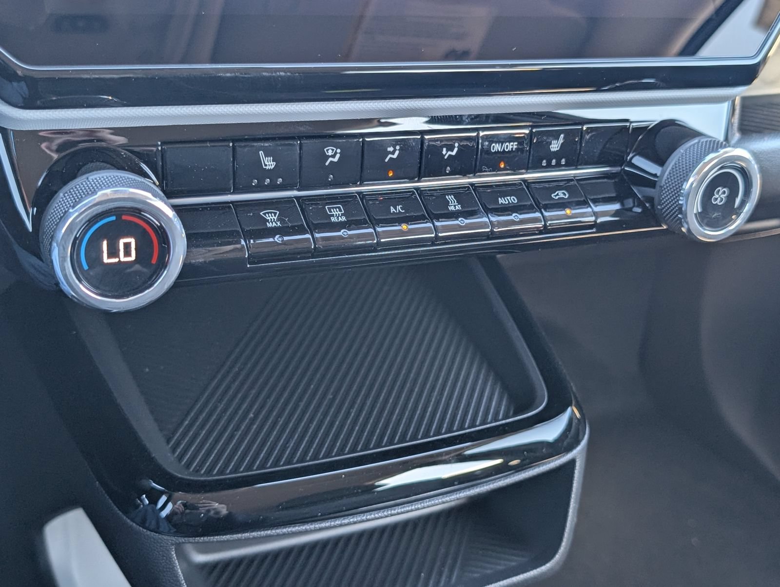 New 2027 Chevrolet Bolt LT w/ Comfort Package FWD image 12