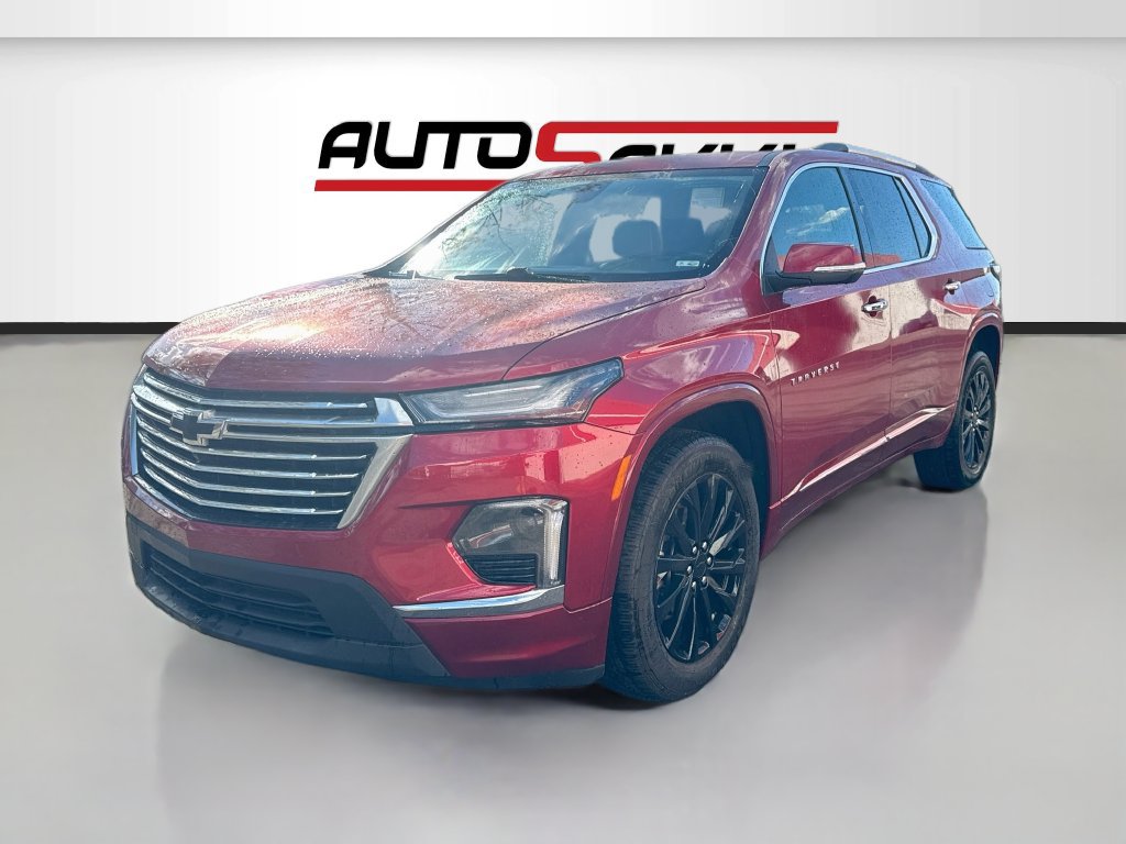 Used 2023 Chevrolet Traverse Premier FWD image 3