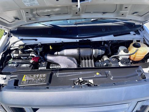 Used 2014 Ford E-350 and Econoline 350 XL RWD image 22