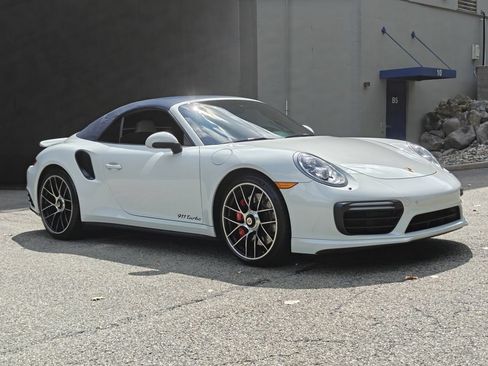 Used 2018 Porsche 911 Turbo w/ Light Design Package AWD/4WD image 10