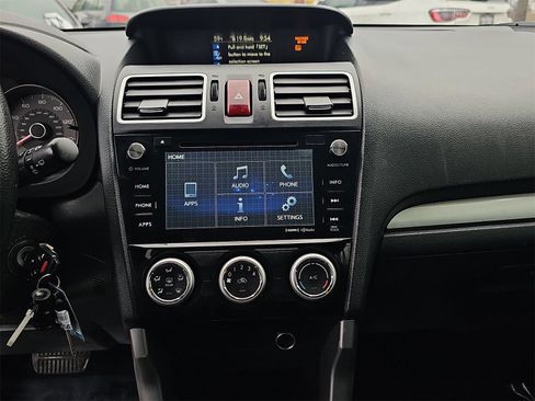 Used 2016 Subaru Forester 2.5i Premium image 18