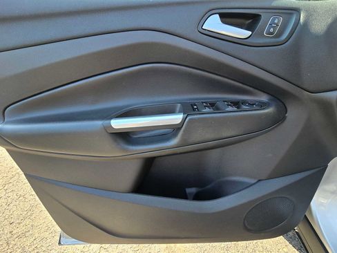 Used 2019 Ford Escape SE AWD/4WD image 16