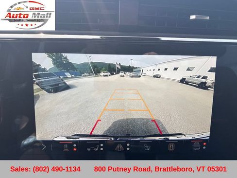 Used 2024 GMC Sierra 1500 AT4 w/ Technology Package AWD/4WD image 22